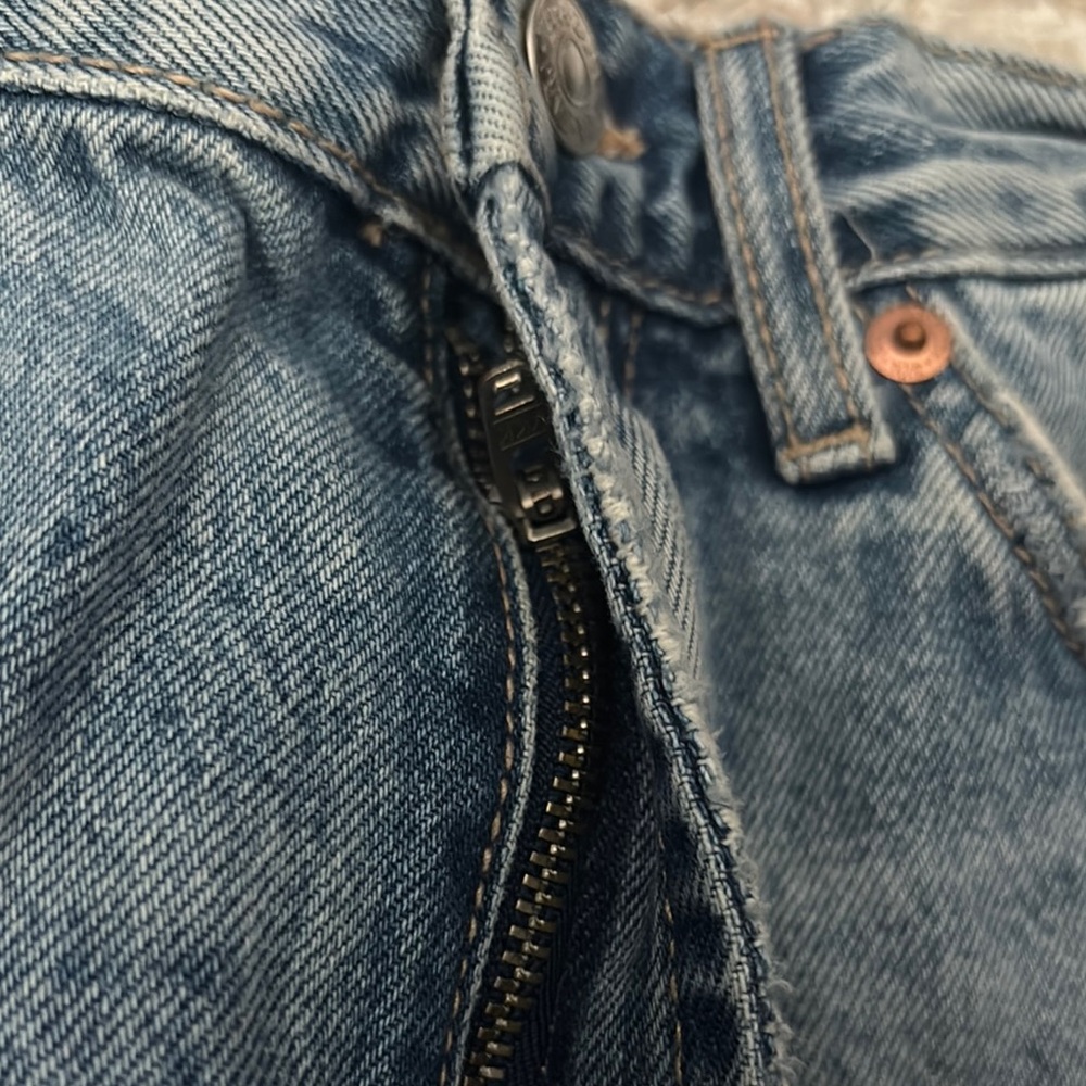 Zara Distressed Blue Jean Shorts - Picture 4 of 15
